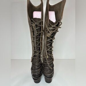 Freebird by Steven Women’s Coal Leather Lace Up Boots Size 7  *worn once* taupe!